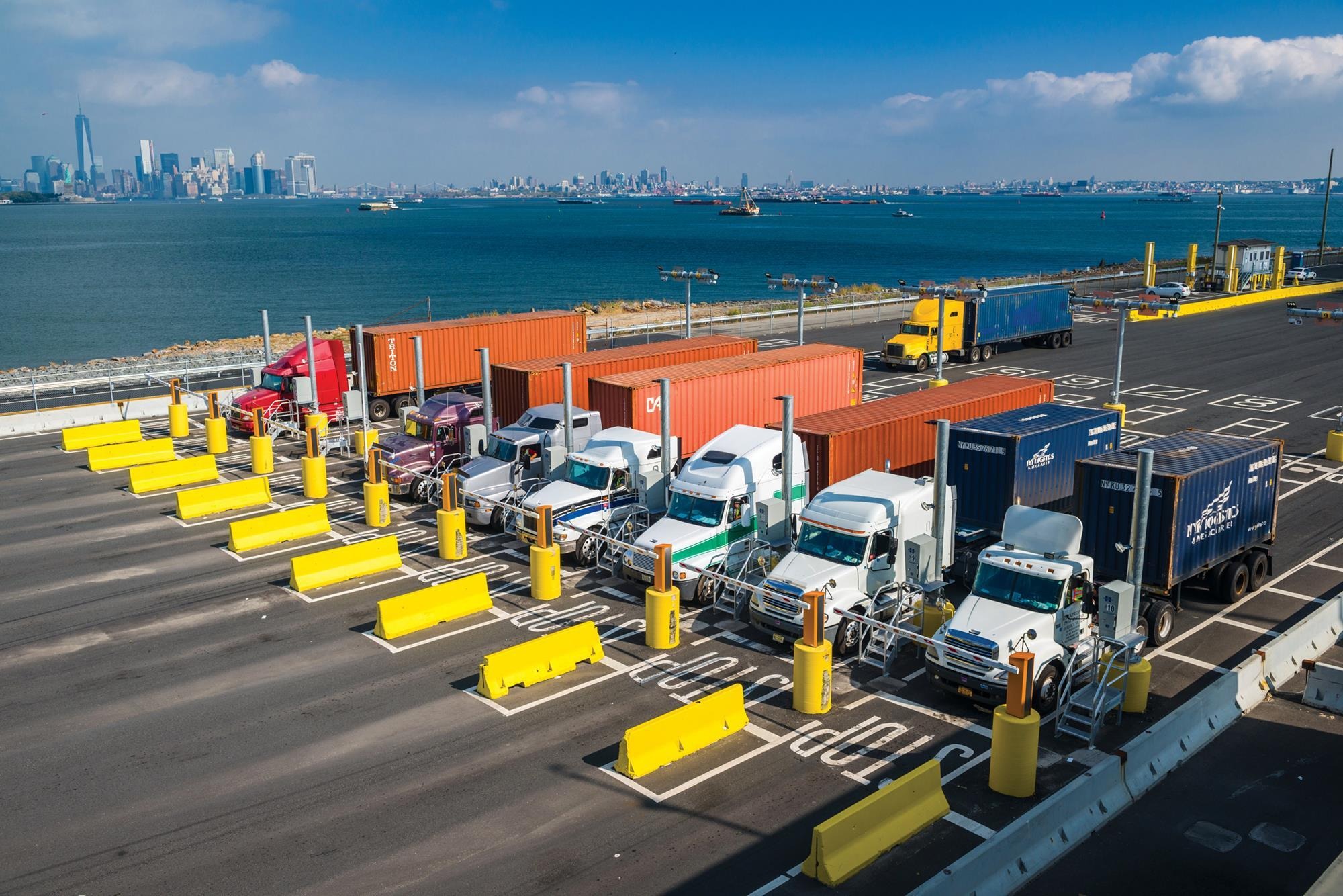 imgi_172_101120_2014_06_GCT-Bayonne-Gates-38